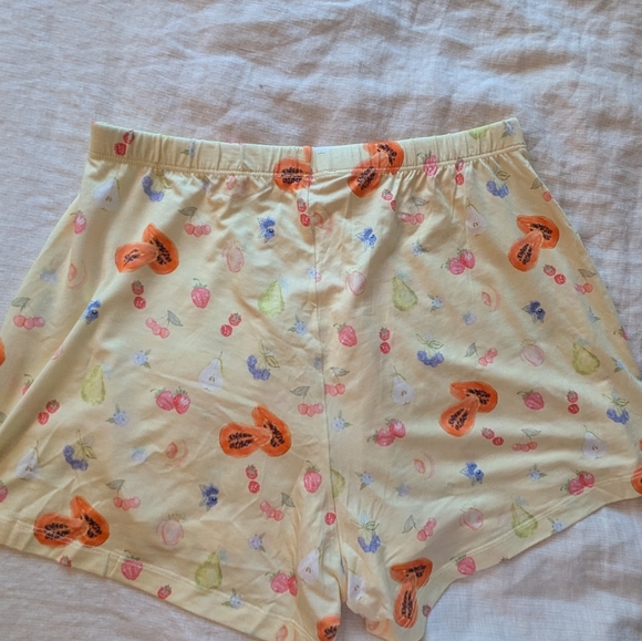 Djerf Avenue Women's Fruit Print Shorts - Cream and Orange - Picture 5 of 6